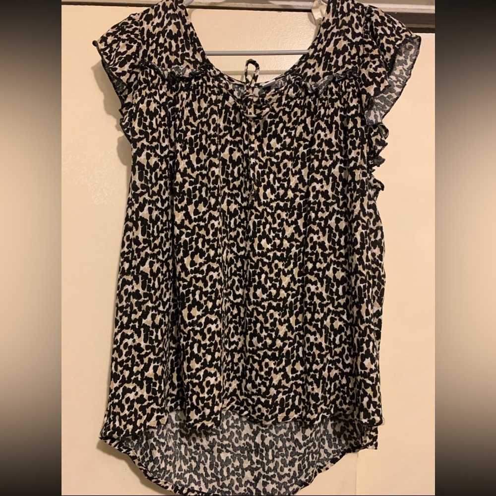 Old Navy Black and Cream Patterned Blouse